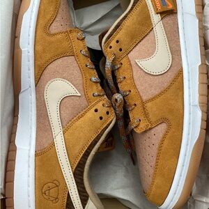 Nike dunk low se teddy bear